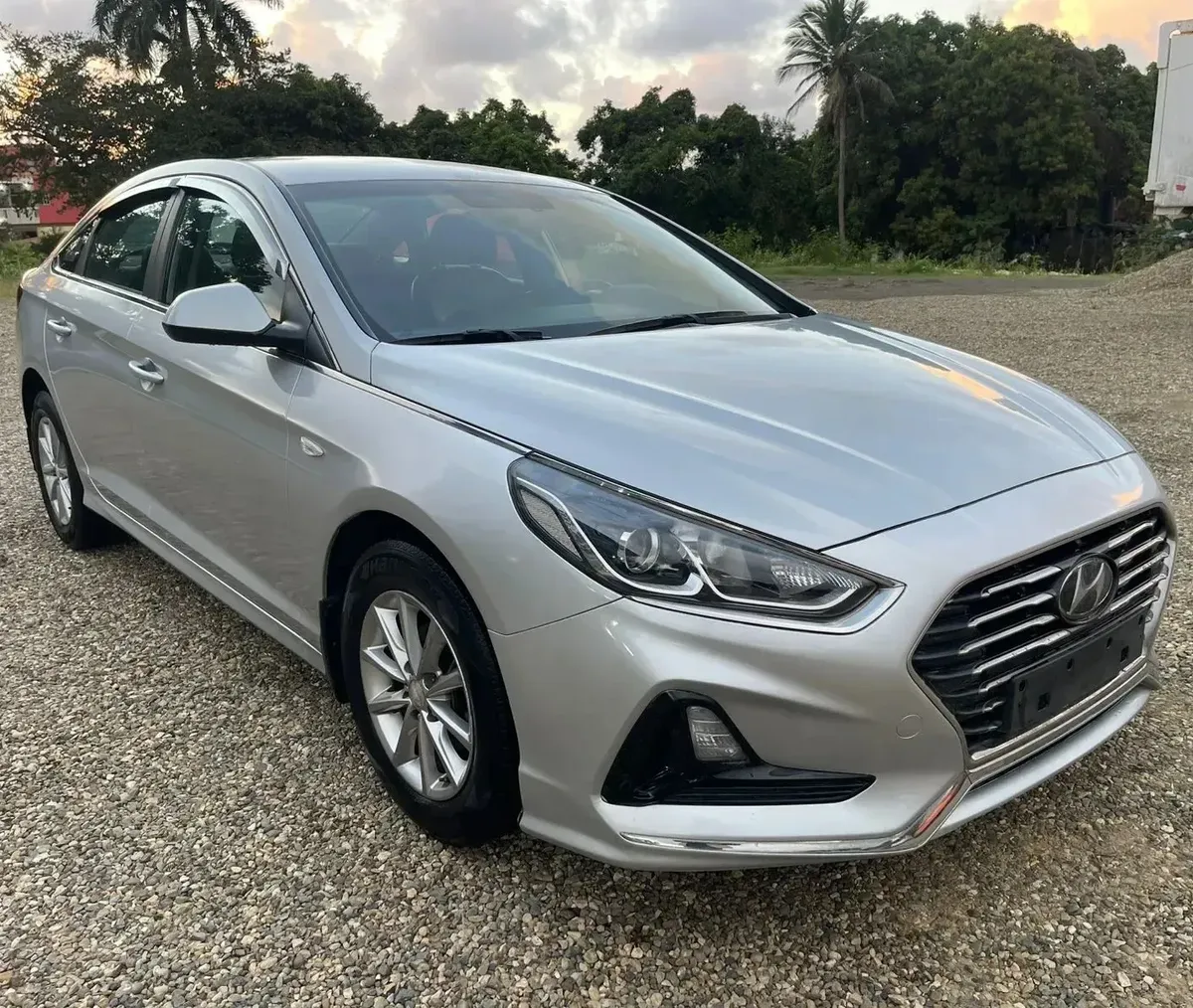 Hyundai New Rise